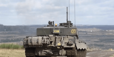 Противник знищив в Україні перший танк Challenger 2