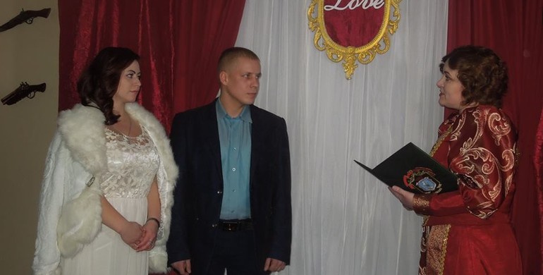 На Рівненщині 505 пар наречених "одружились за добу"