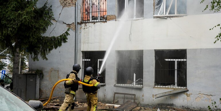 У Рівному внаслідок російської атаки поранено 20 людей: двоє перебувають у важкому стані 