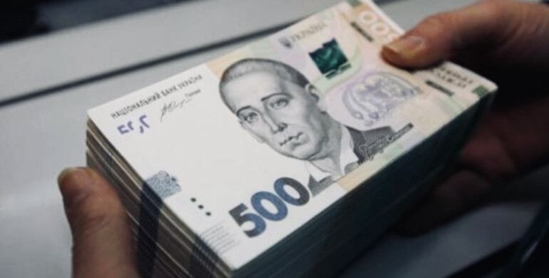 На Рівненщині екс-працівниця банку зняла з чужого депозиту пів мільйона гривень 