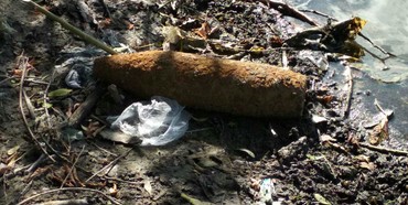 Небезпечна знахідка: на Рівненщині чоловік під час прогулянки знайшов снаряд 