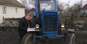 У мешканця Рівненщини через борг з аліментів описали та продадуть трактор