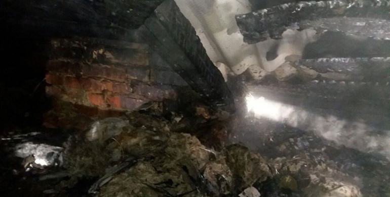 На Костопільщині гасили пожежу у будинку (ФОТО)