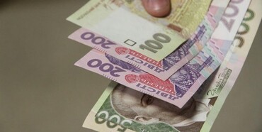 На Рівненщині шахраї ошукали подружжя пенсіонерів на 100 тисяч гривень