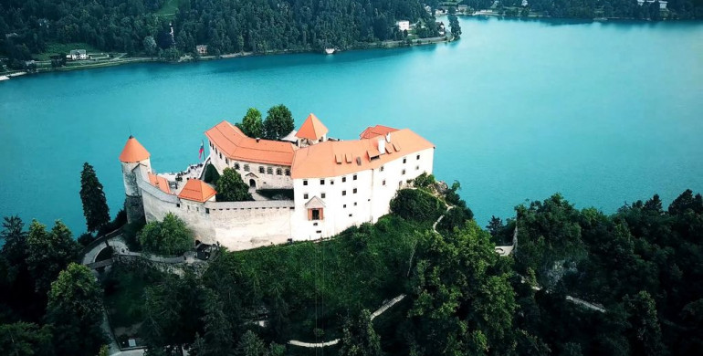 Словенія відкрилася для України: які умови для туристів?