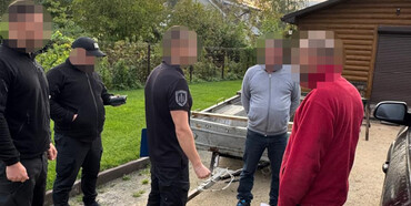 У Рівному затримали командира військової частини, який змушував підлеглих будувати йому дім