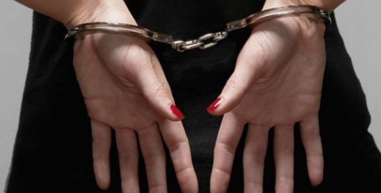 Жінку на Рівненщині засудили на 3 роки за грабіж з "сараю"