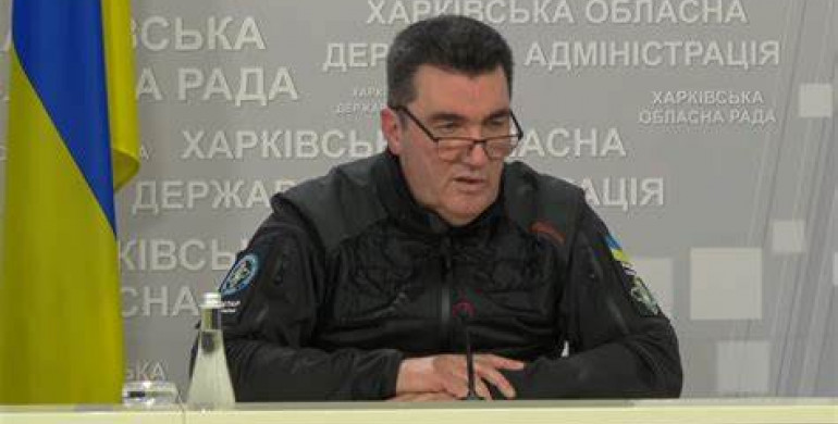 РНБО схвалила запровадження надзвичайного стану в усіх областях, окрім Донецької та Луганської