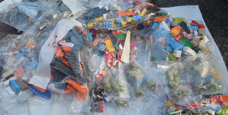 У школи Рівненщини прибувають конструктори LEGO