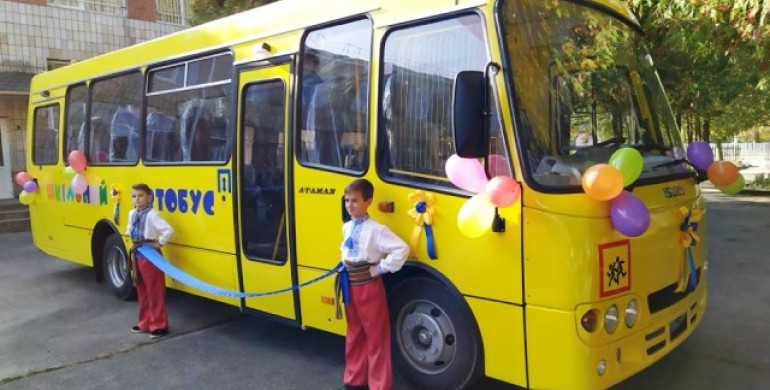 Школярів на Рівненщині возитиме новий автобус (ФОТО)