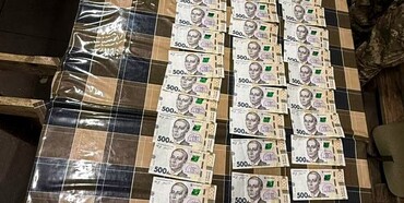 У Костополі чоловік проник в автівку та вкрав 40 тисяч гривень