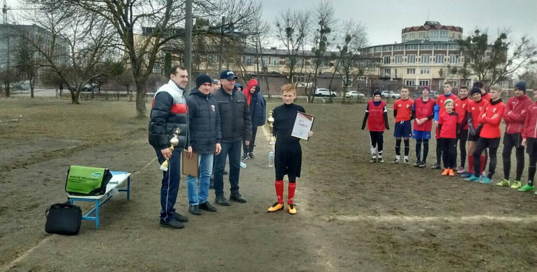 Рівненська команда ДЮСШ "Верес" виграла турнір пам`яті Героїв Небесної Сотні
