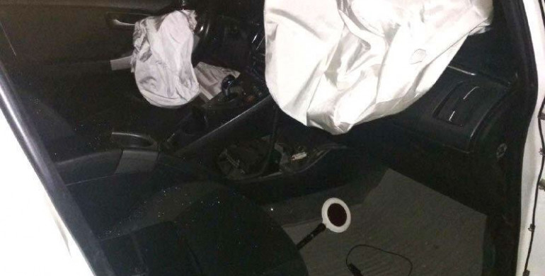 На Костопільщині мотоцикліст в'їхав у поліцейську автівку (ФОТО)
