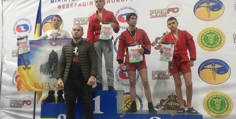 Бійці Рівненщини здобули медалі Кубку України з бойового самбо (ФОТО)