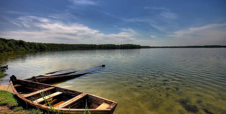 Житель Рівненщини хотів відпочити на Шацьких озерах, а натрапив на шахраїв