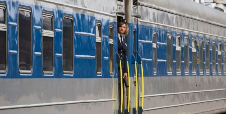«Тільки на висадку»: поїзди на Рівненщині поки їздитимуть лише транзитом