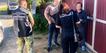 Волинянин переправив за кордон 17 чоловіків: слідчі Рівненщини повідомили йому про підозру 