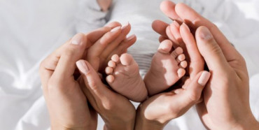 Від 50 до 150 тисяч гривень: Рада пропонує збільшити виплати при народженні дитини