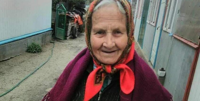 Загублену бабцю зі Здолбунова відшукали на Тернопільщині