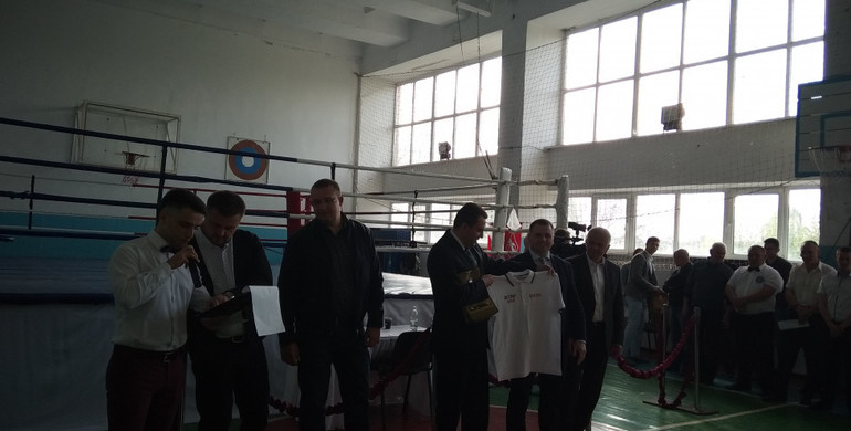 В Острозі змагаються більше сотні боксерів (ФОТО)
