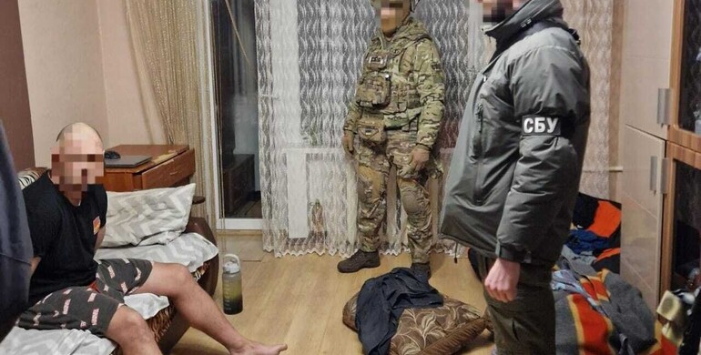 Рекетирам, які вимагали у рівнянина неіснуючий борг, загрожує до 12 років позбавлення волі 
