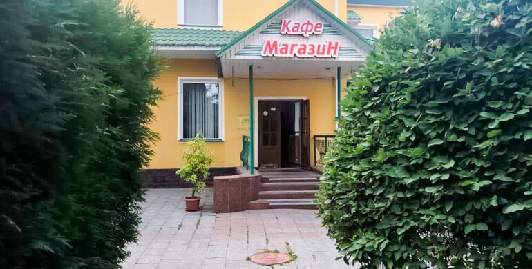 У Рівному затримали чоловіка, який пограбував магазин та втік