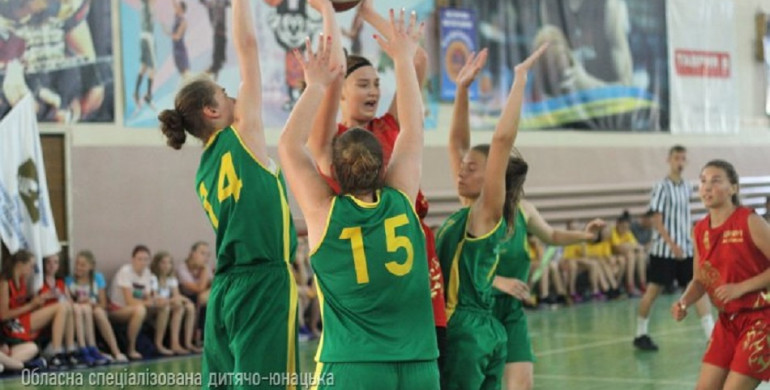 Рівненські баскетболістки підкорили Одесу (ФОТО)