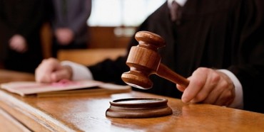 Рівненський суд засудив екс-начальника відділення однієї з виправних установ, який одержав неправомірну вигоду від засудженого