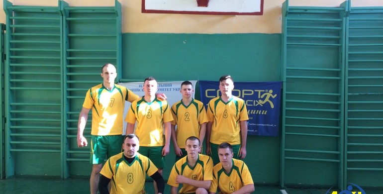На Рівненщині відбувся "Турнір пам`яті вчителів" з волейболу 