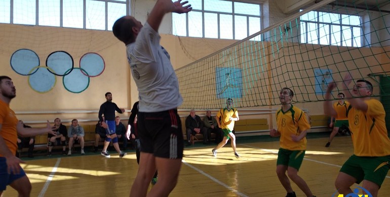 На Рівненщині відбувся "Турнір пам`яті вчителів" з волейболу 