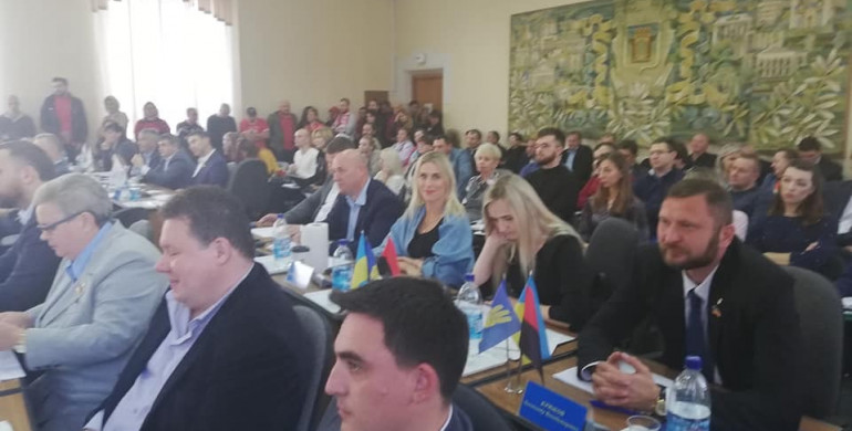 Депутати Рівненської міськради потурбувалися про хворих рівнян