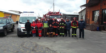 В одному з містечок Рівненщини відбулися незвичні тренування вогнеборців