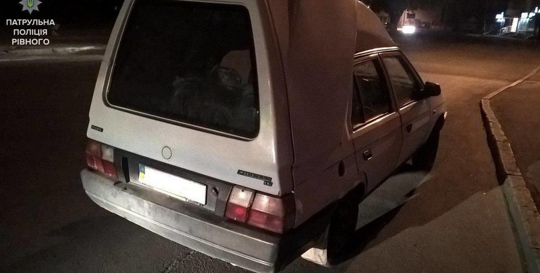 Рівненська поліція зупинила авто за порушення ПДР, а вона виявилась крадена