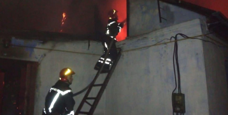 Пожежа в Здолбунові забрала життя чоловіка (ФОТО)