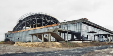 «Не будувати, а збудувати»: які перспективи будівництва спорткомплексу на Макарова