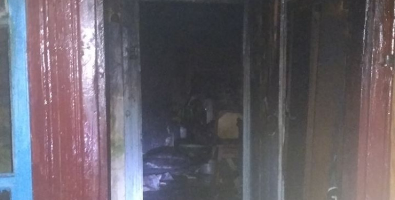 На Рівненщині під час пожежі у будинку згорів чоловік