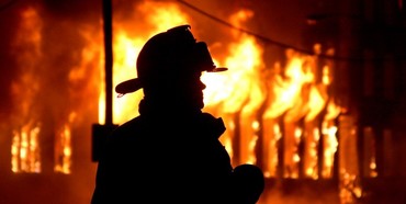Пожежники на Рівненщині з пожежі витягнули двох безхатченків