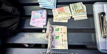 У Рівному чоловік повернув залишену сумку власнику, перед тим поцупивши із неї гроші 