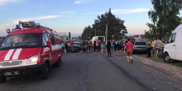На Рівненщині зіткнулися два авто: є постраждалі