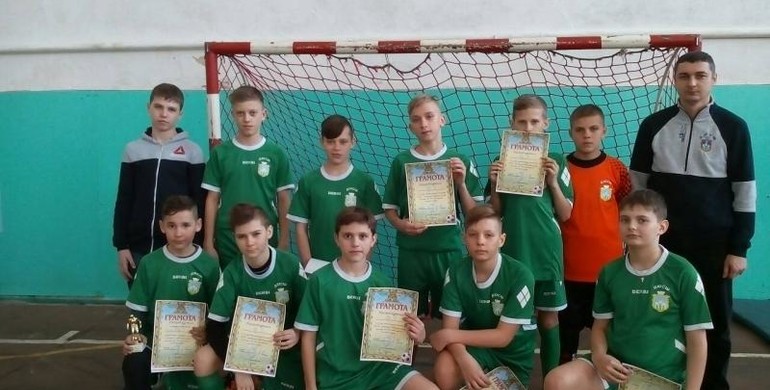 Міжнародний футзальний турнір "Костопільська сінжинка" зібрав 12 команд