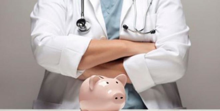 Медичний цуцванг: чому на Рівненщині медики можуть залишитися без грошей, а пацієнти без лікування?