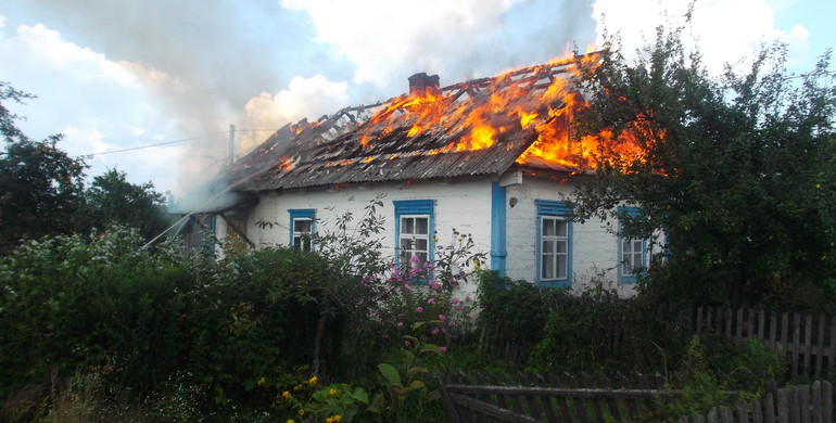 На Рівненщині вигорів житловий будинок