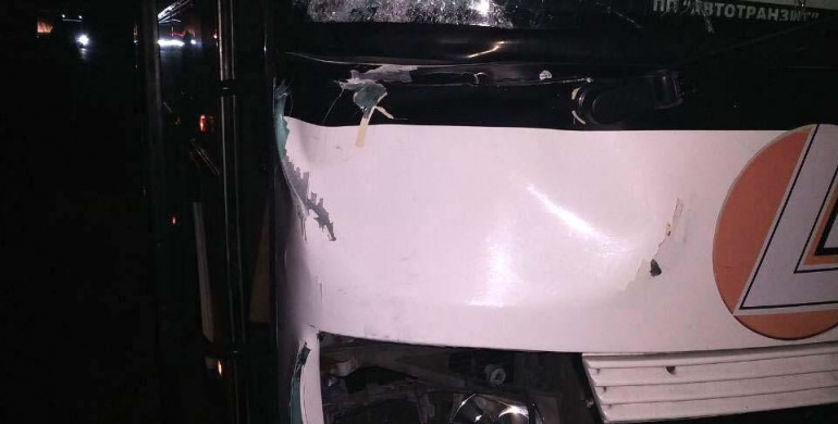 На Радивилівщині автобус збив на смерть пішохода 