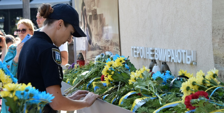 На Рівненщині вшанували пам'ять Героїв, які захищали Україну