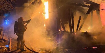 На Рівненщині під час пожежі загинула жінка, чоловік у важкому стані 