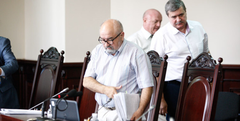 Боротьба за вплив на призначення суддів: Чому звільненого рівненського адвоката Луцюка хочуть повернути