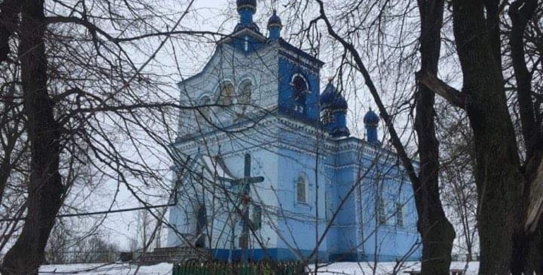 Збори селян вирішили долю ще однієї церкви на Рівненщині 