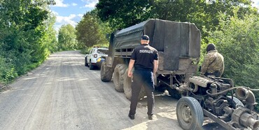 На Рівненщині чоловіка зловили під час «миття» бурштину  