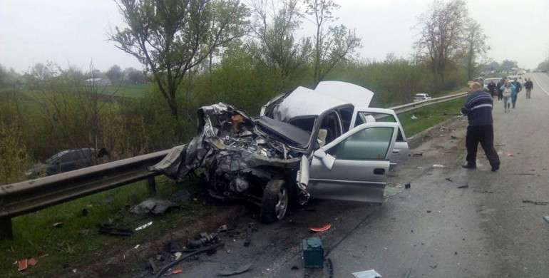 ДТП поблизу Грушвиці: відомі деталі аварії