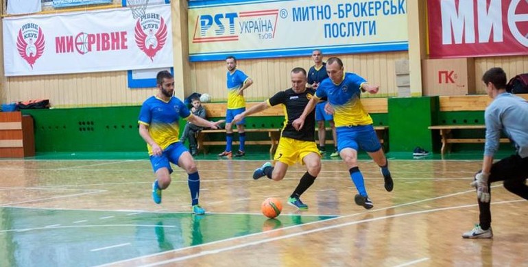 "Славія" продовжує лідирувати в Чемпіонаті Рівного з футзалу